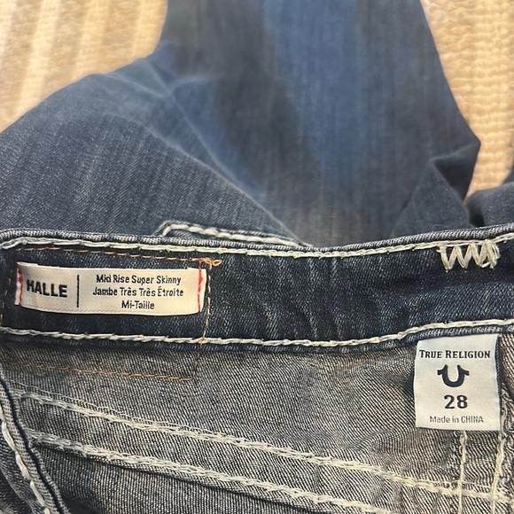 True Religion Blue Skinny Jeans with Faded Wash - Picture 3 of 3